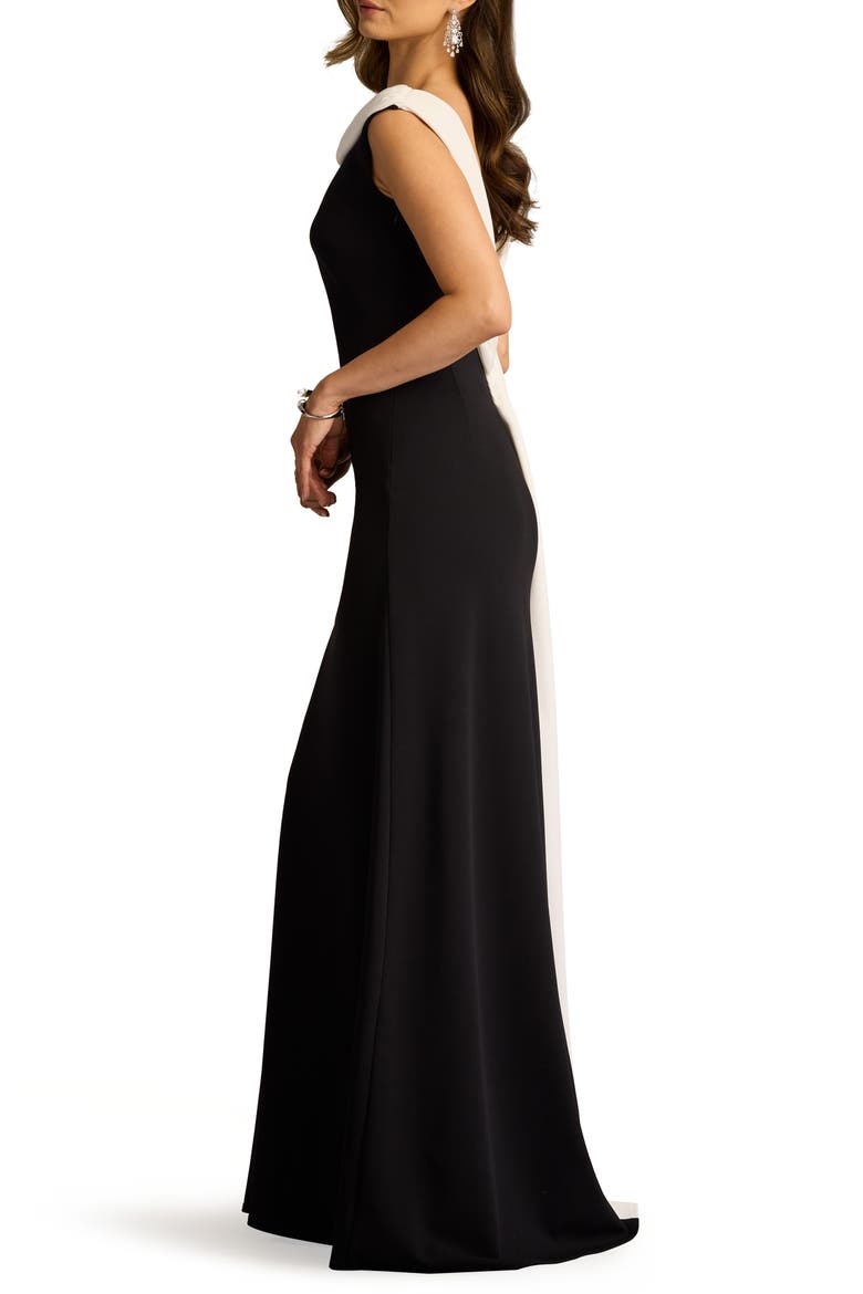 V-Back Crepe Gown, Alternate, color, BLACK/ IVORY