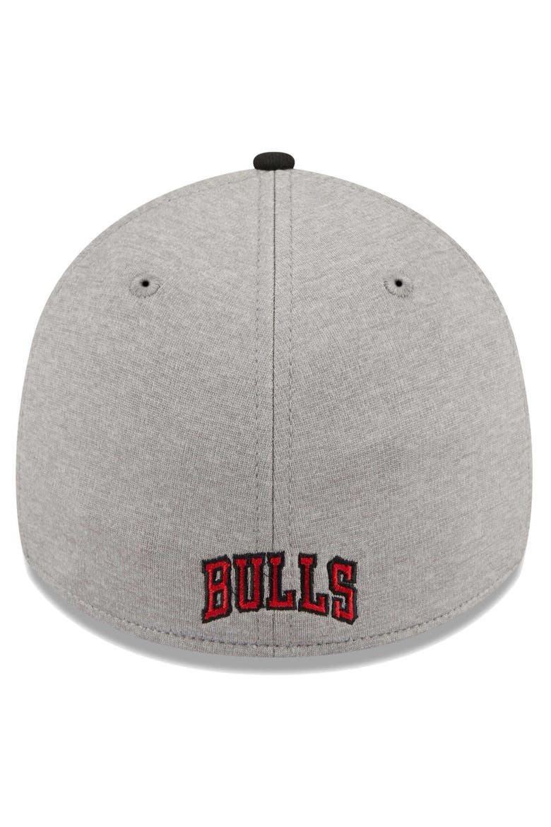 Men's New Era Gray/Black Chicago Bulls Striped 39THIRTY Flex Hat, Alternate, color, Gray
