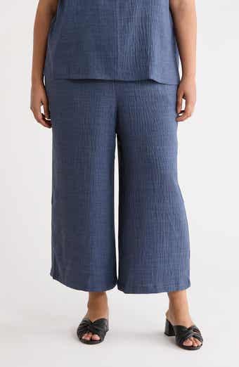 Textured Wide Leg Crop Pants