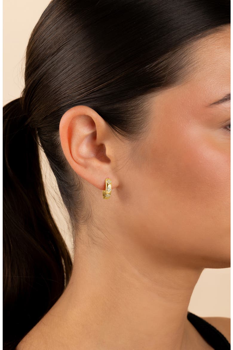Aisha Cubic Zirconia Star Huggie Hoop Earrings, Alternate, color, GOLD