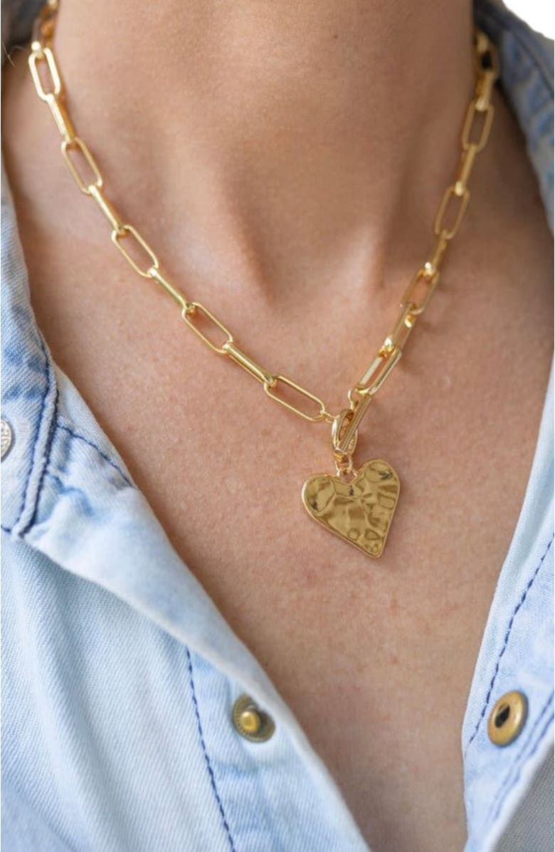 Erin McDermott Jewelry Hammered Heart Toggle Necklace, Alternate, color, Gold