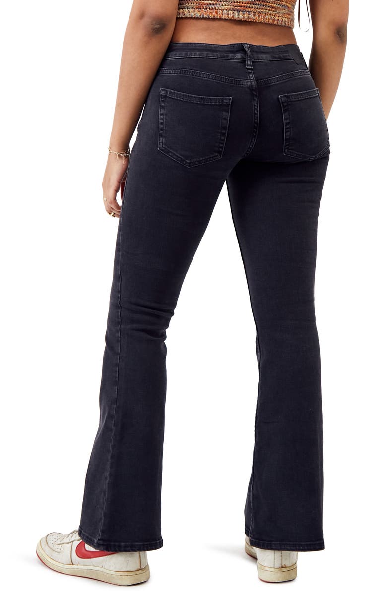 BDG Urban Outfitters Low Rise Flare Jeans, Alternate, color, 