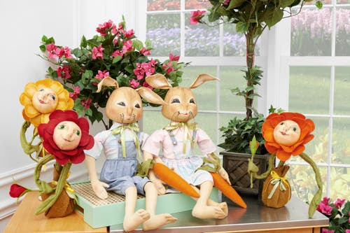 Gallerie Ii Poppy Sunflower Figurine In Multi