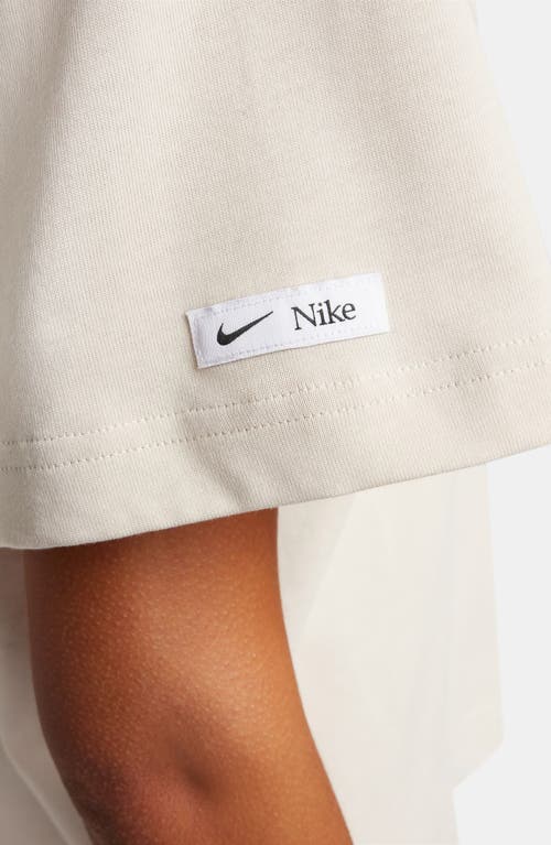Nike Classics Cotton Boxy Graphic T-shirt