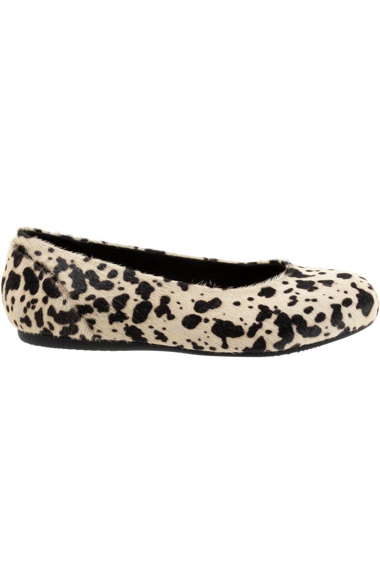 SoftWalk<sup>®</sup> Sonoma Genuine Calf Hair Flat, Alternate, color, Black/ White Pony