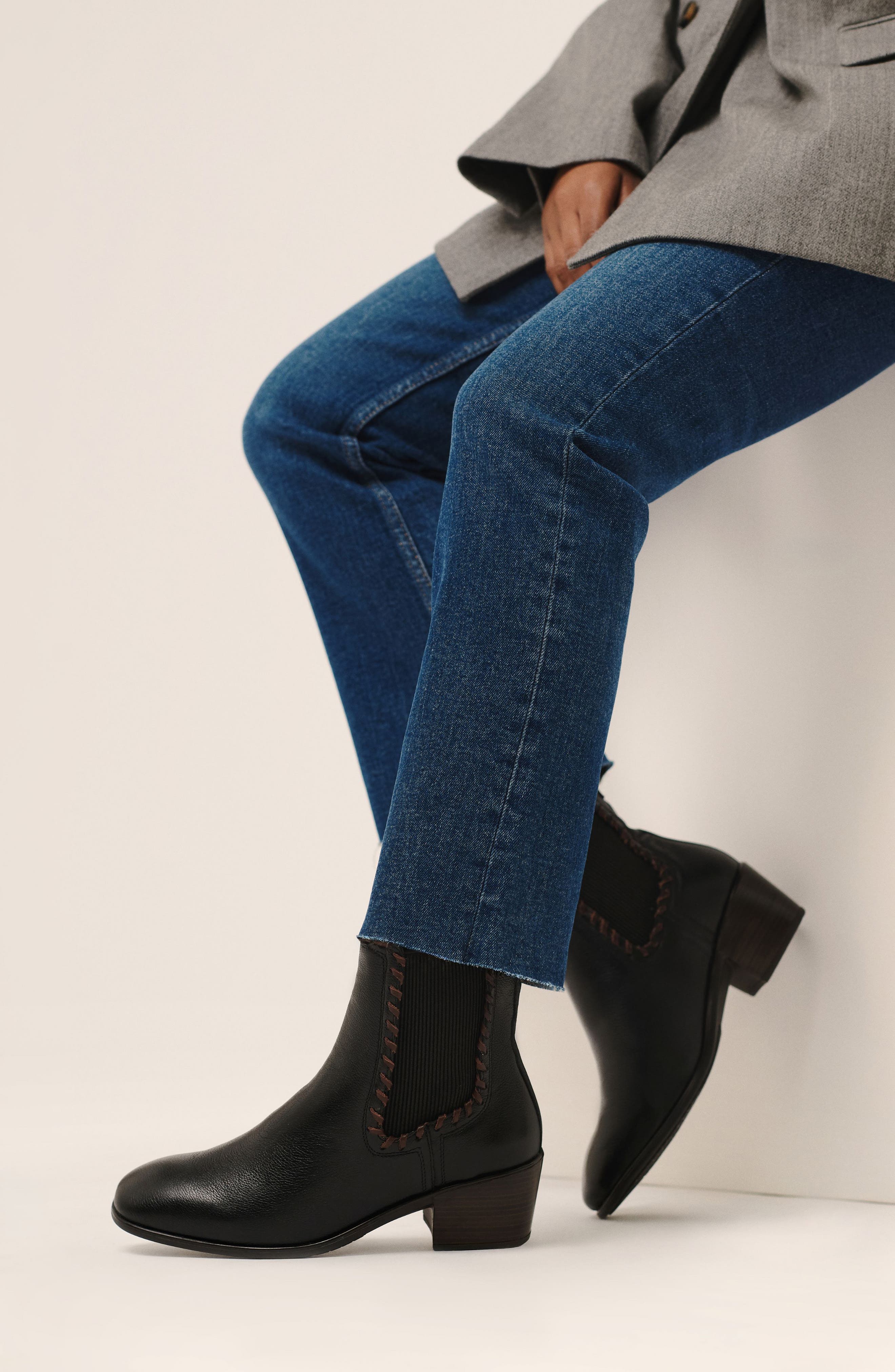 Naot Tradition Chelsea Boot, Alternate, color, Black Soft Leather