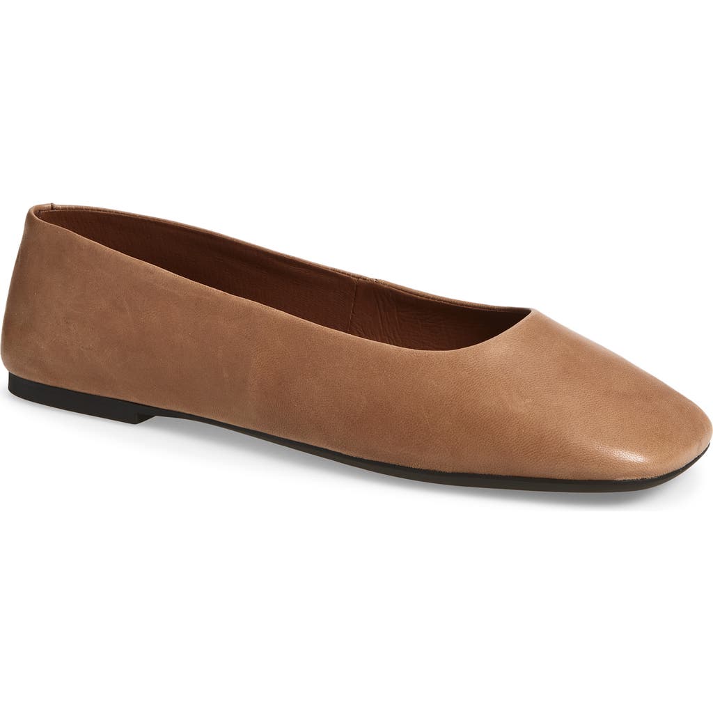 Jeffrey Campbell Listos Square Toe Flat In Brown