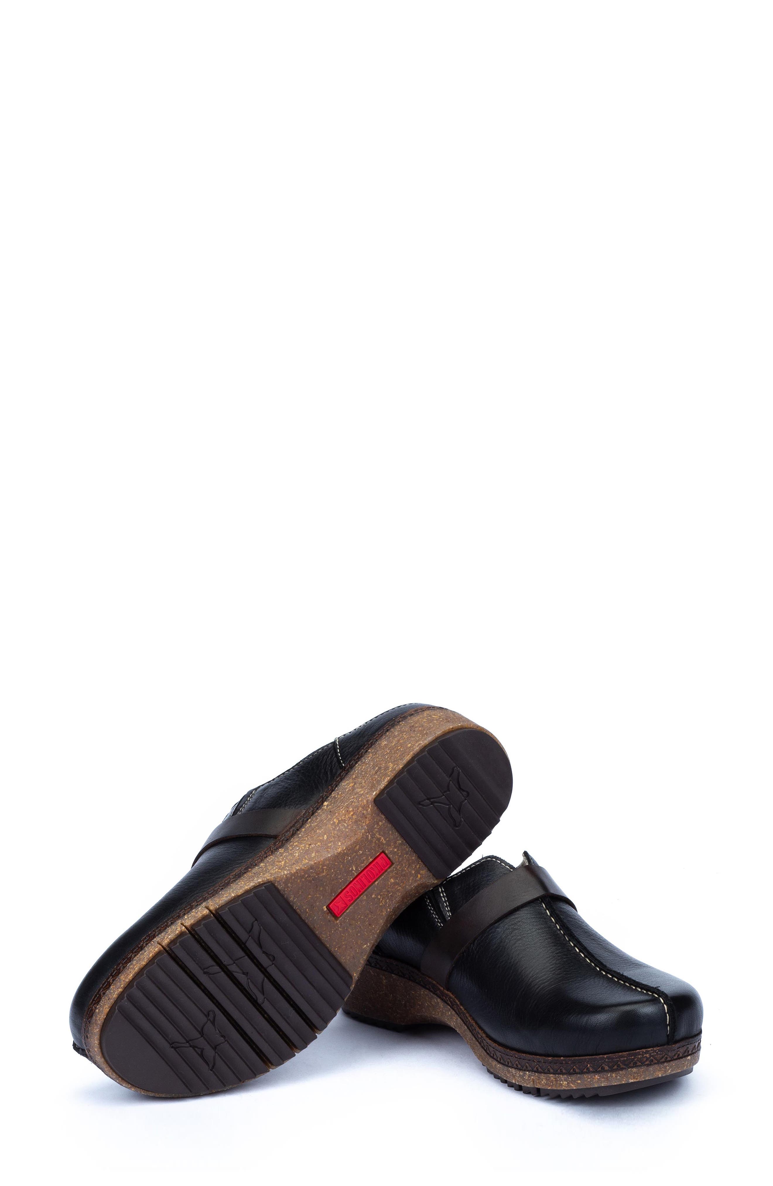 PIKOLINOS Granada Water Repellent Clog, Alternate, color, Black