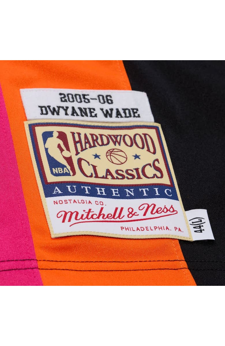Mitchell & Ness Men's Mitchell & Ness Dwyane Wade Black Miami Heat 2005-06 Hardwood Classics Authentic Jersey, Alternate, color, Black