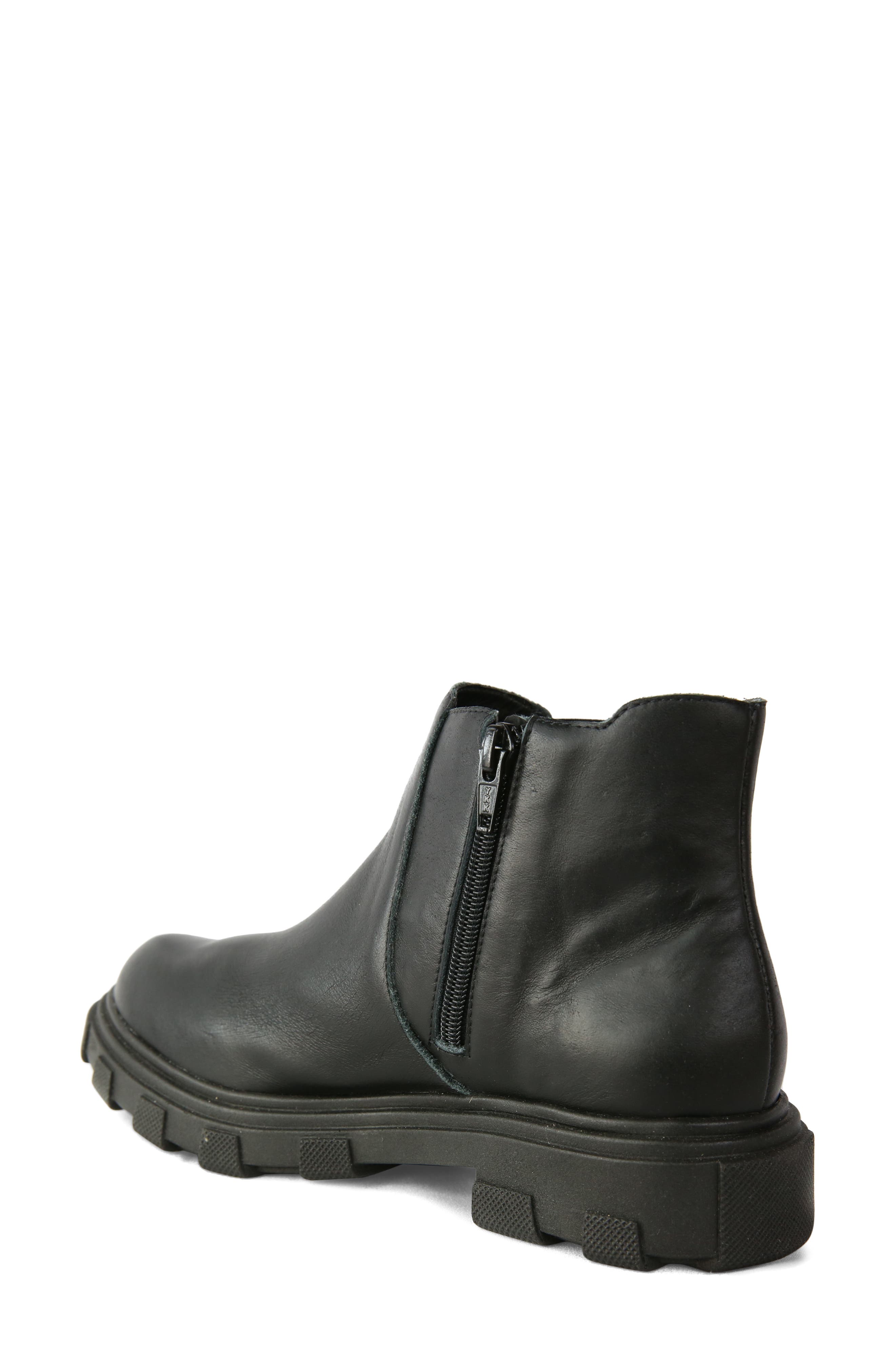 B*O*G COLLECTIVE Jonny Bootie, Alternate, color, 