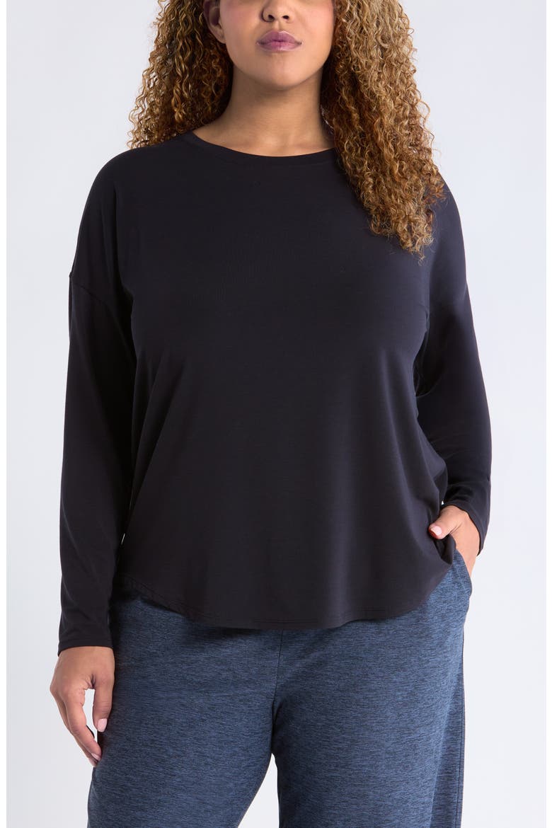 Breathe Long Sleeve Performance T-Shirt, Main, color, BLACK