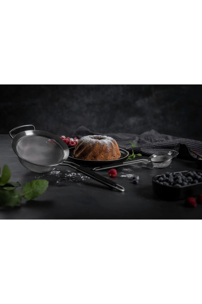 Essential Large Strainer, Stainless Steel Fine Mesh, Alternate, color, Silver