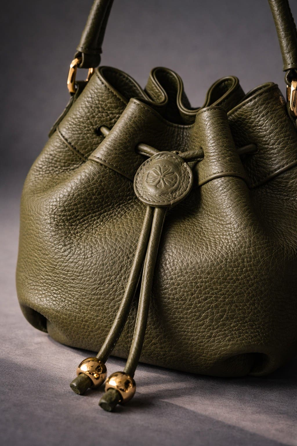 ROSZUAR Sienne Luxury Bucket Handbag, Alternate, color, Olive