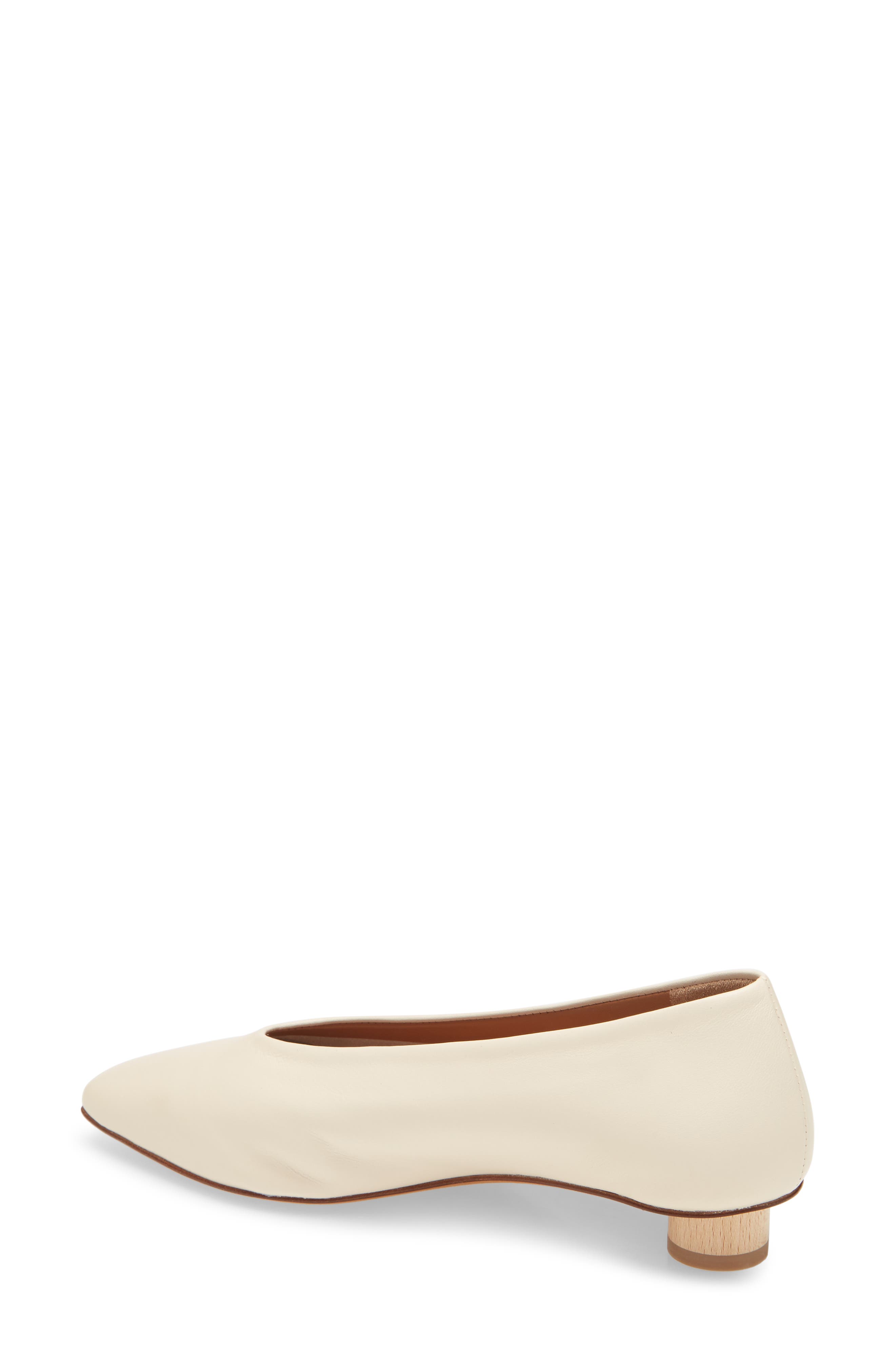 Paz Pump, Alternate, color, CREMA LEATHER