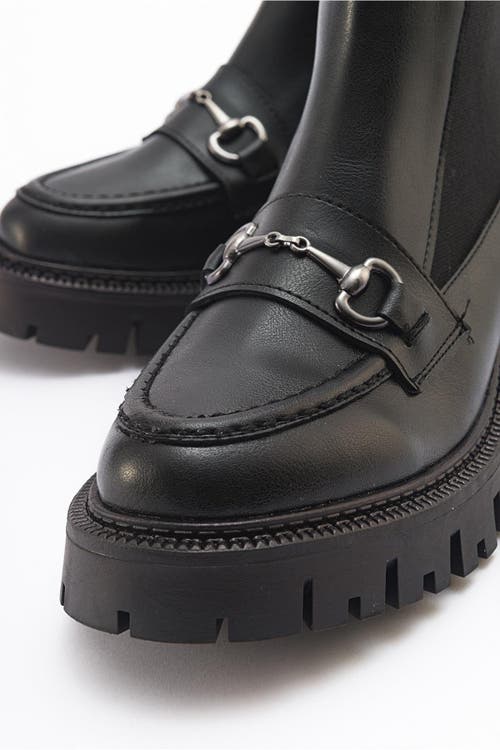 Prologue Shoes Vesper Buckled Chelsea Boot In Black