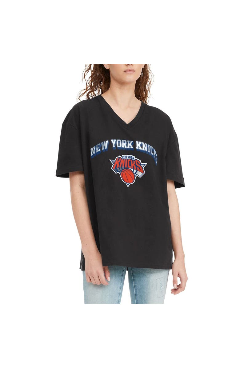 TOMMY JEANS Women's Tommy Jeans Black New York Knicks Ashley V-Neck T-Shirt, Alternate, color, Black