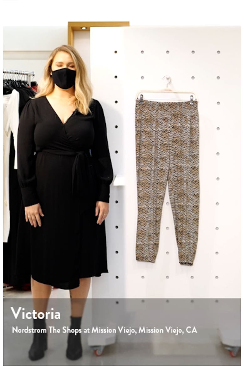 Print Jogger Pants video