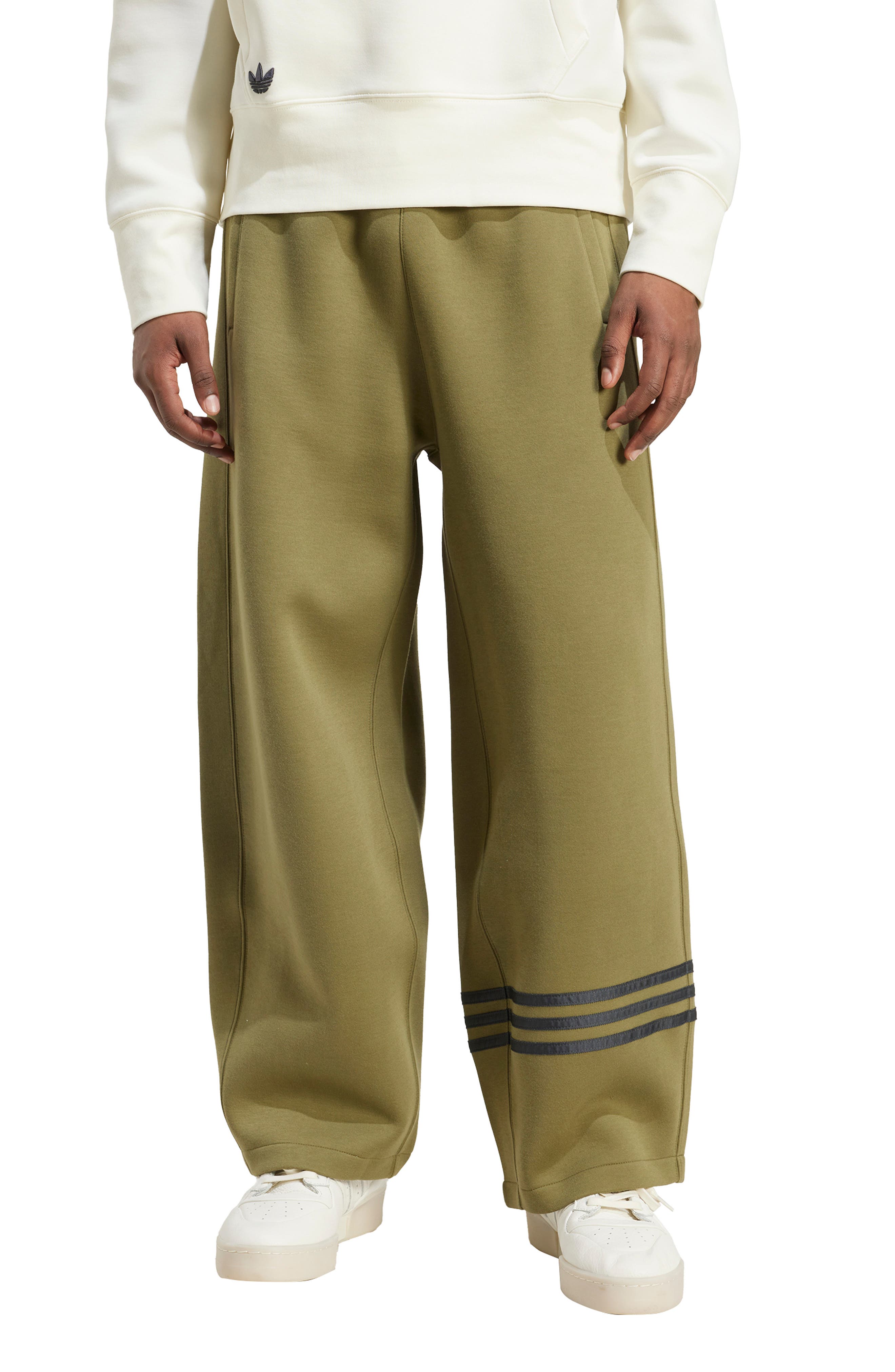 Neuclassics Sweatpants