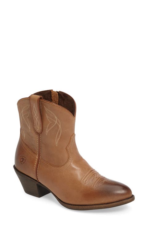 Darlin Short Western Boot (Women)