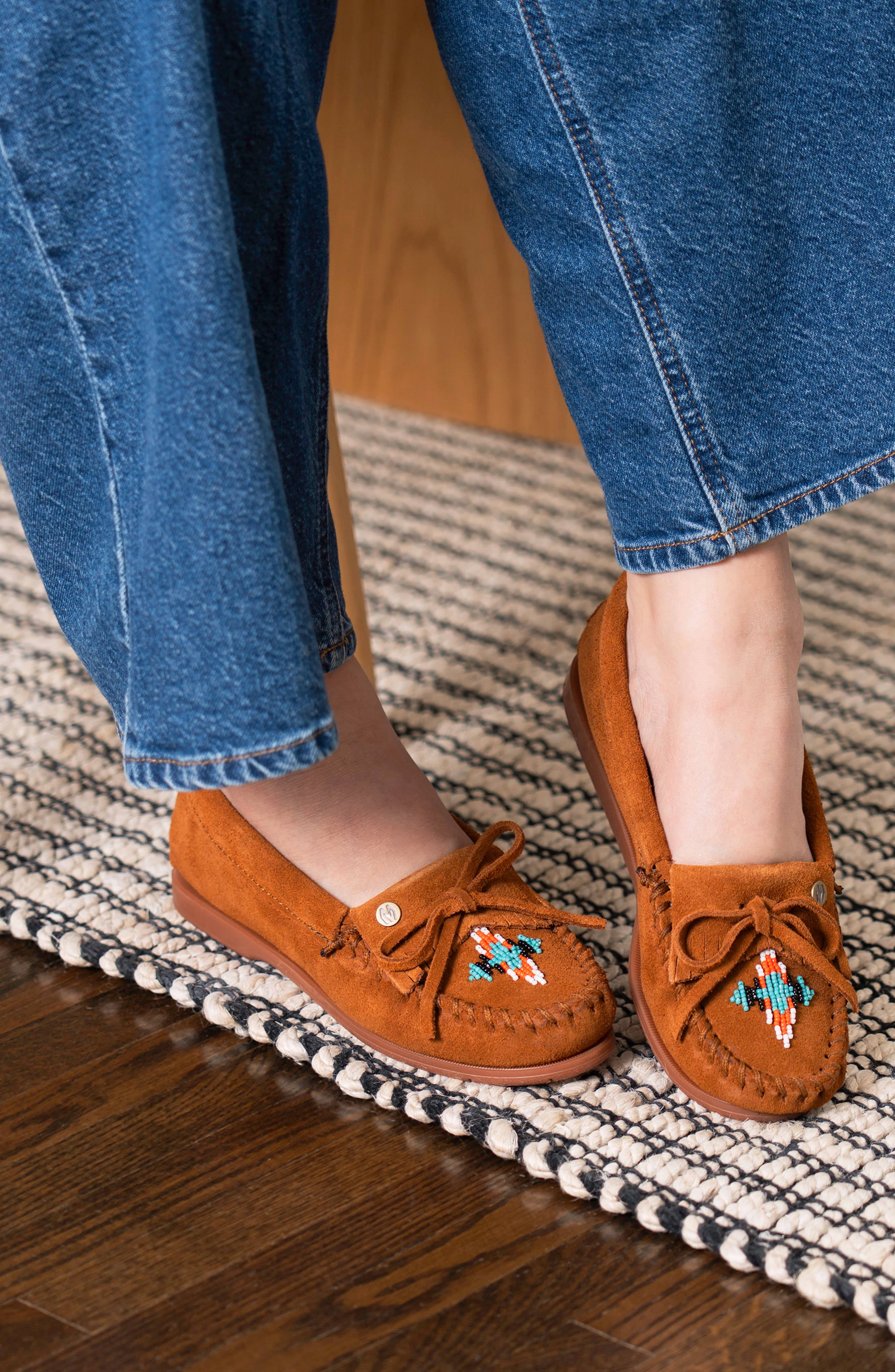 Nizhoni Moc Slipper, Alternate, color, BROWN