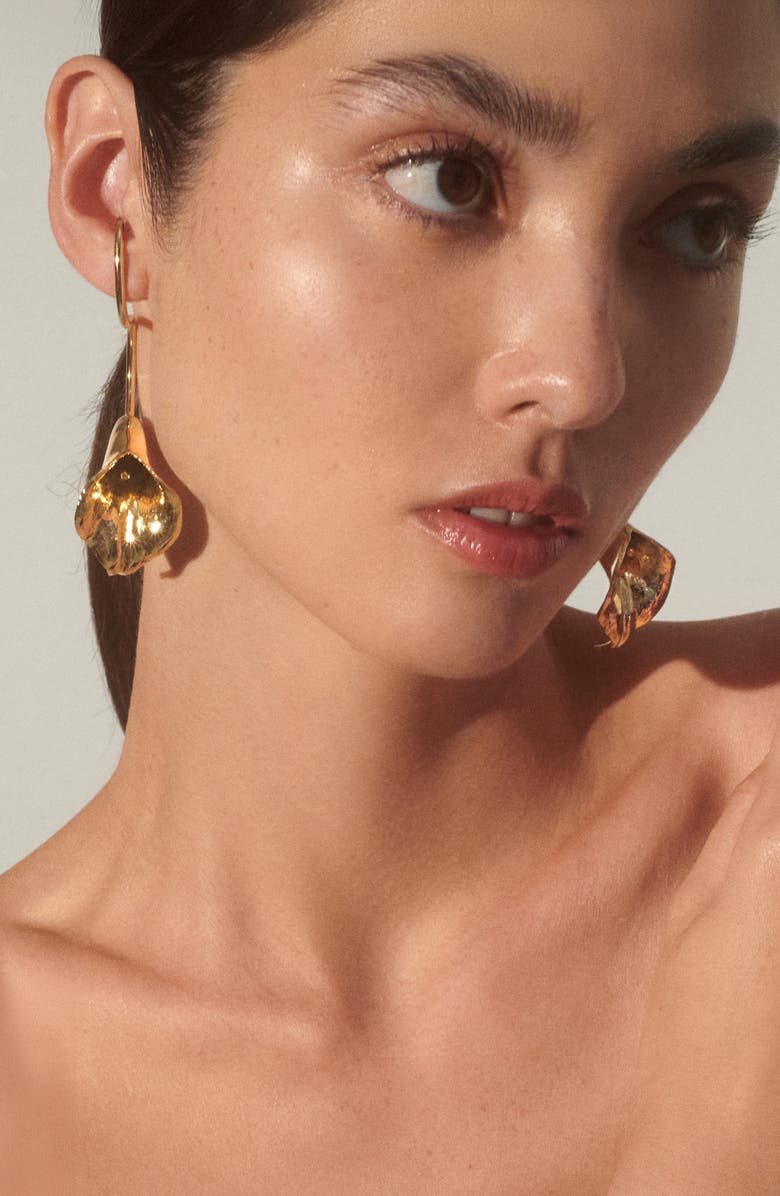 Lady Grey Calla Lily Drop Earrings, Alternate, color, Gold