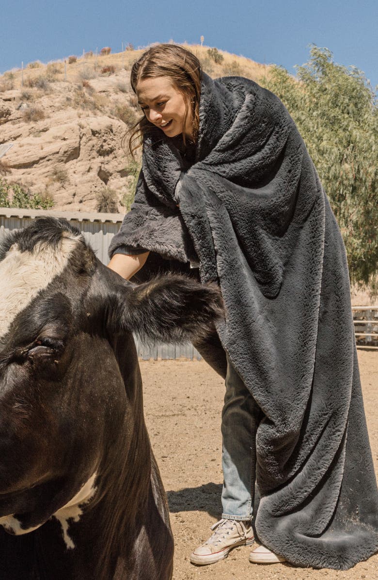 UnHide The Marshmallow 2.0 Medium Faux Fur Throw Blanket, Alternate, color, Charcoal Charlie