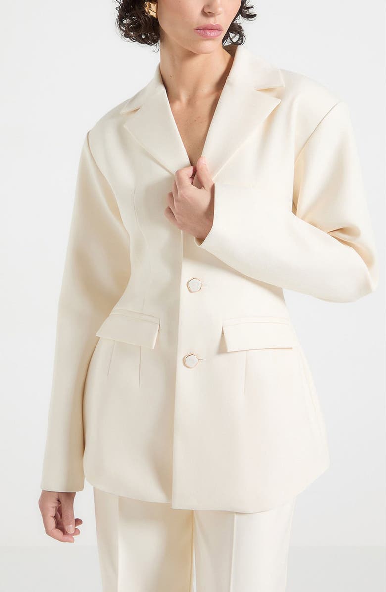 Manière De Voir Claire Wide Shoulder Cinch Waist Blazer, Alternate, color, Cream