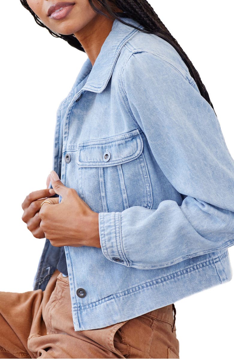 Bella Dahl Max Denim Trucker Jacket, Alternate, color, 
