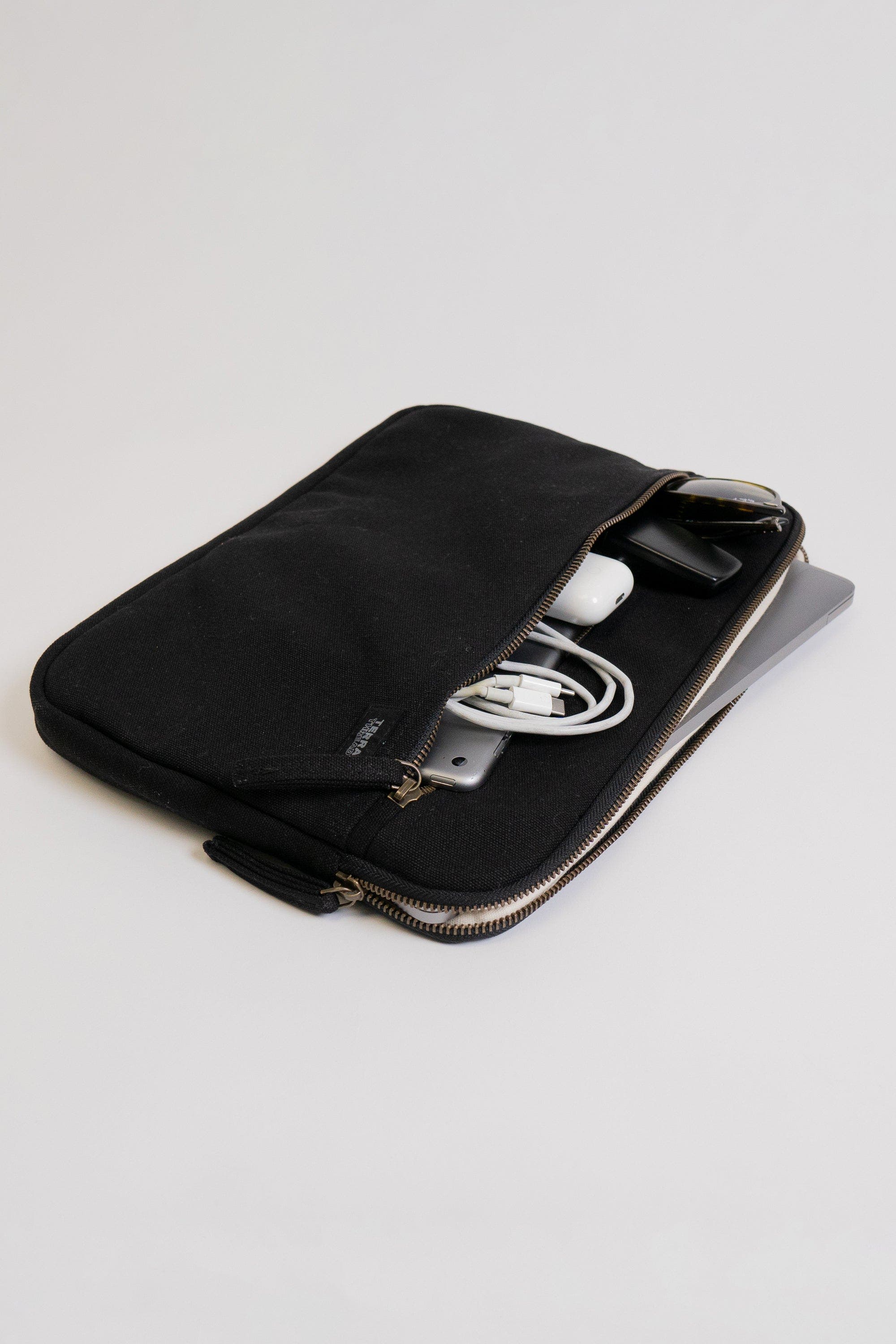 Terra Thread 13-Inch Organic Cotton Laptop Sleeve, Alternate, color, Ivory Black