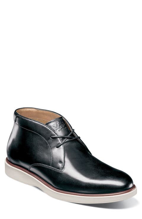 Avenue Plain Toe Chukka Boot