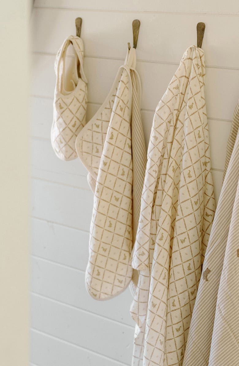 Oilo Assorted 2-Pack Organic Cotton Muslin Bibs, Alternate, color, Eggshell