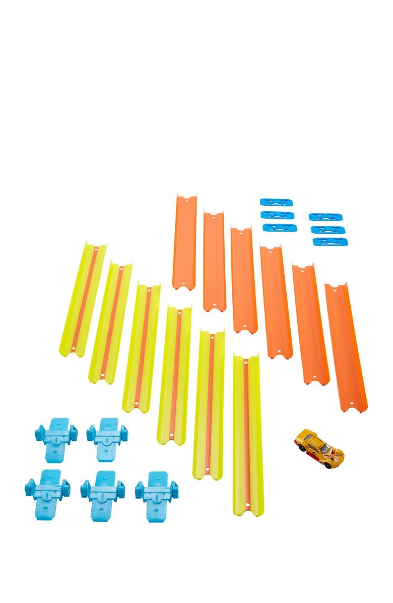 Mattel Hot Wheels<sup>®</sup> Track Builder Unlimited Fold Up Track Pack, Alternate, color,