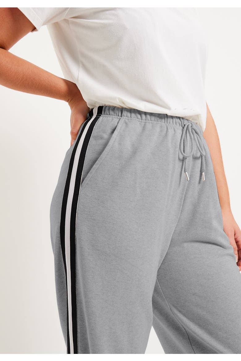 French Terry Jogger, Alternate, color, MEDIUM HEATHER GREY