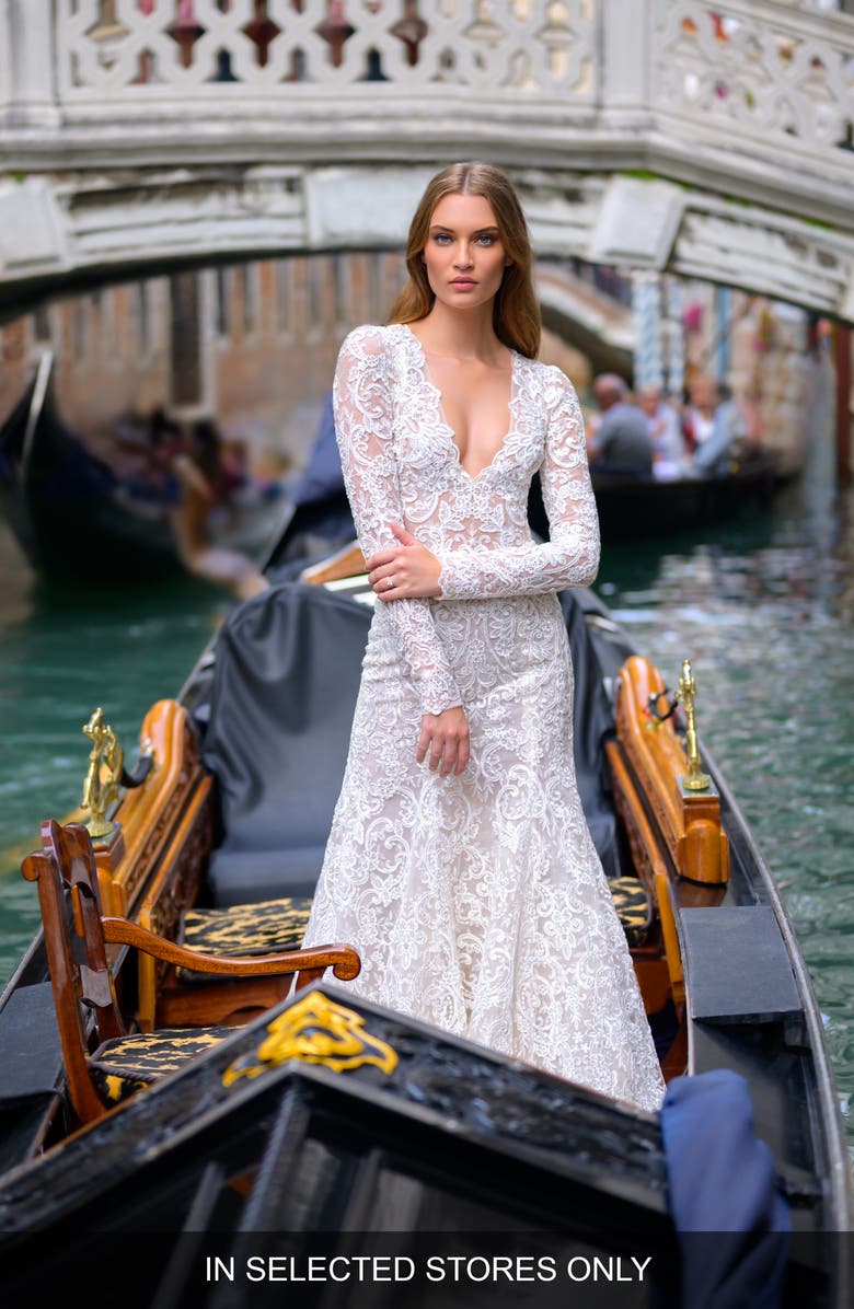 BLISS Monique Lhuillier Long Sleeve Lace Trumpet Wedding Dress, Main, color, 