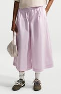 Nike Wide Leg Pleated Cropped Pants