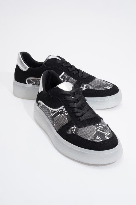 Montero Sneakers