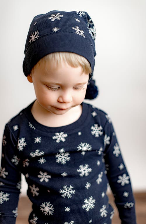 L'ovedbaby Holiday Print Fitted Two-piece Organic Cotton Pajamas & Hat Set In Blue