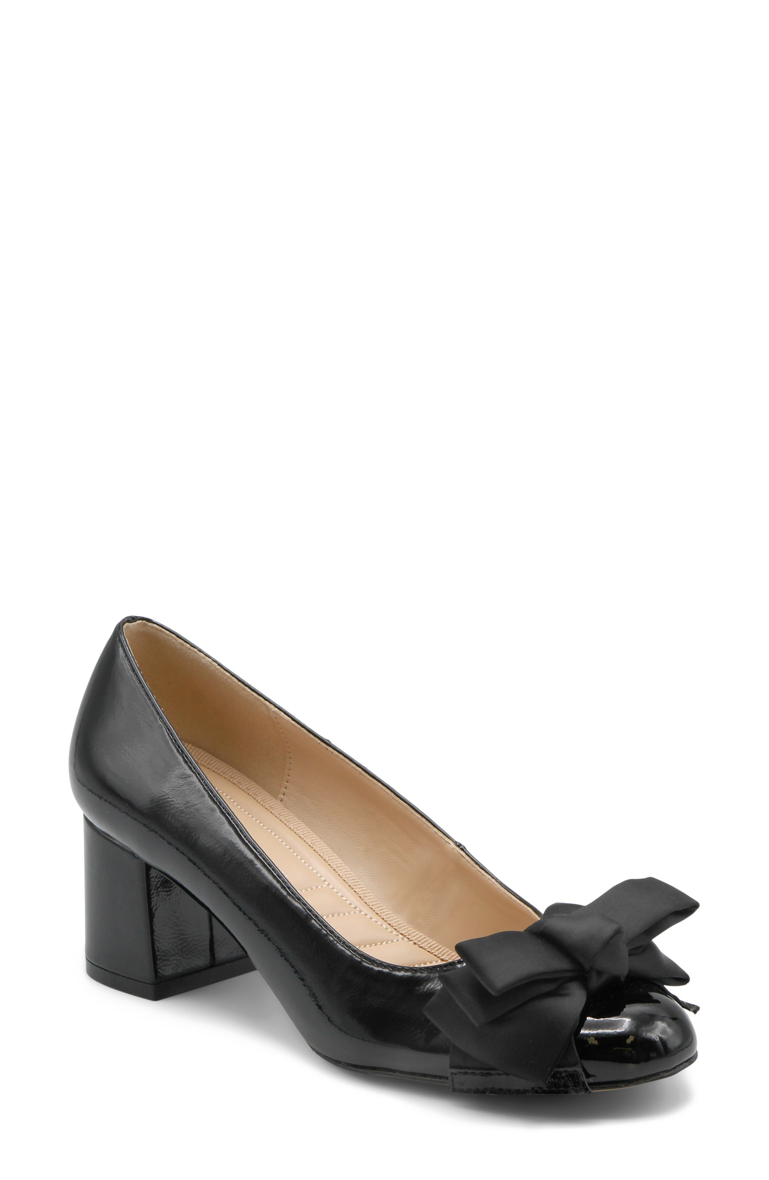 Adrienne Vittadini Ceena Bow Pump