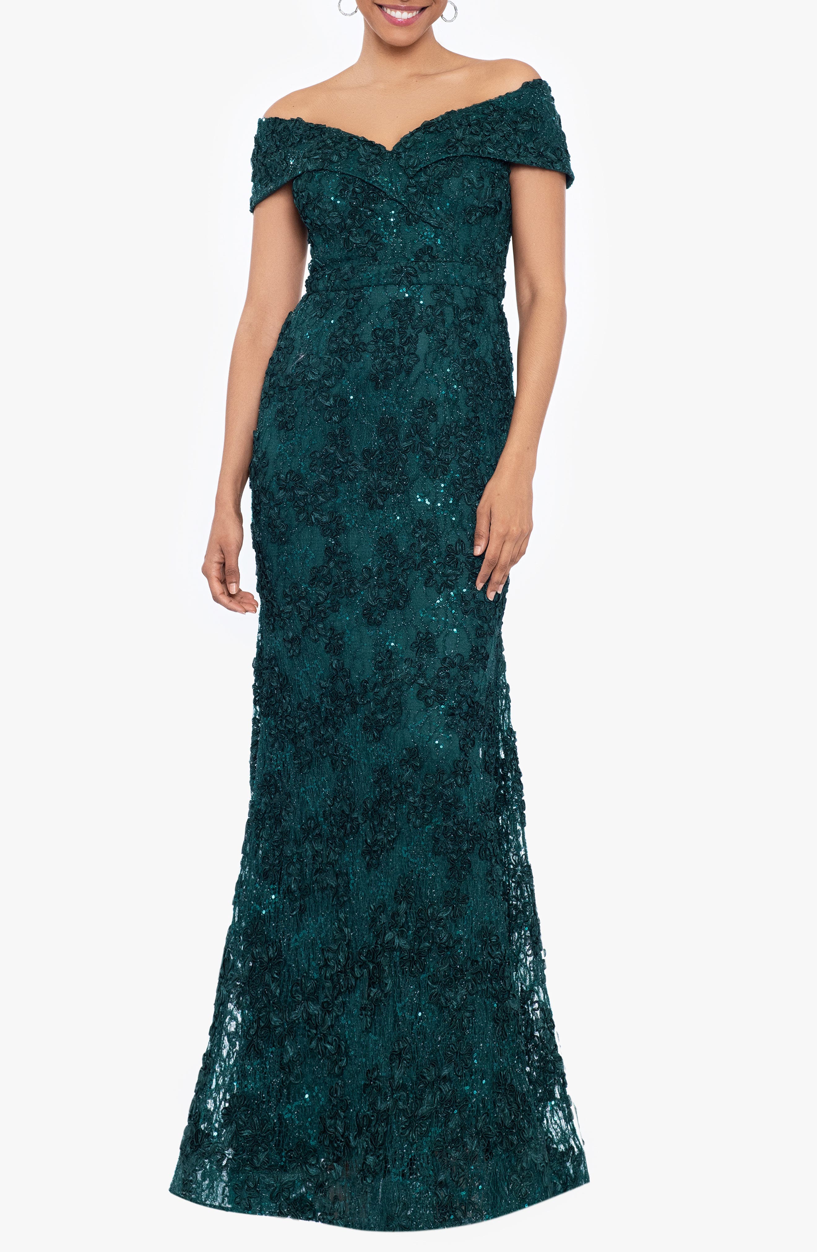 xscape embroidered lace v-back dress Amazon.com: Xscape Women's Short Sleeve Embroidered Lace Boat Neck Maxi  Dress with Center Back Zipper, Rose/Gold, 6 : Clothing, Shoes & Jewelry