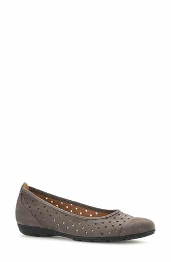 44.169 Ballet Flat