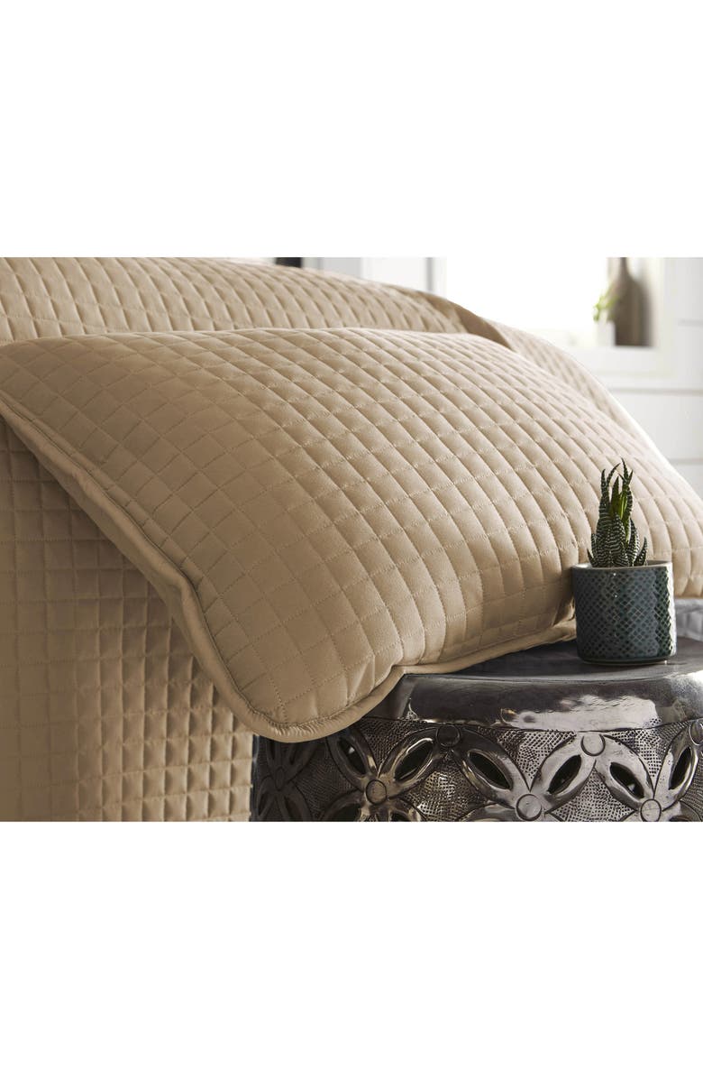 SOUTHSHORE FINE LINENS Vilano Oversize California King Quilt Set, Alternate, color, Taupe