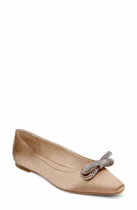 Jewel Badgley Mischka Hesther Flat