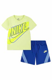 Nike Kids' On the Move Logo Graphic T-Shirt & Shorts Set