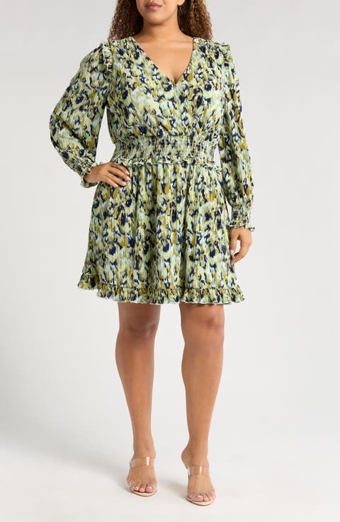 Floral Long Sleeve Plissé Dress (Plus)
