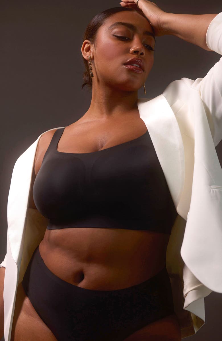 Evelyn & Bobbie Structured Scoop Shaper Bra, Alternate, color, Black