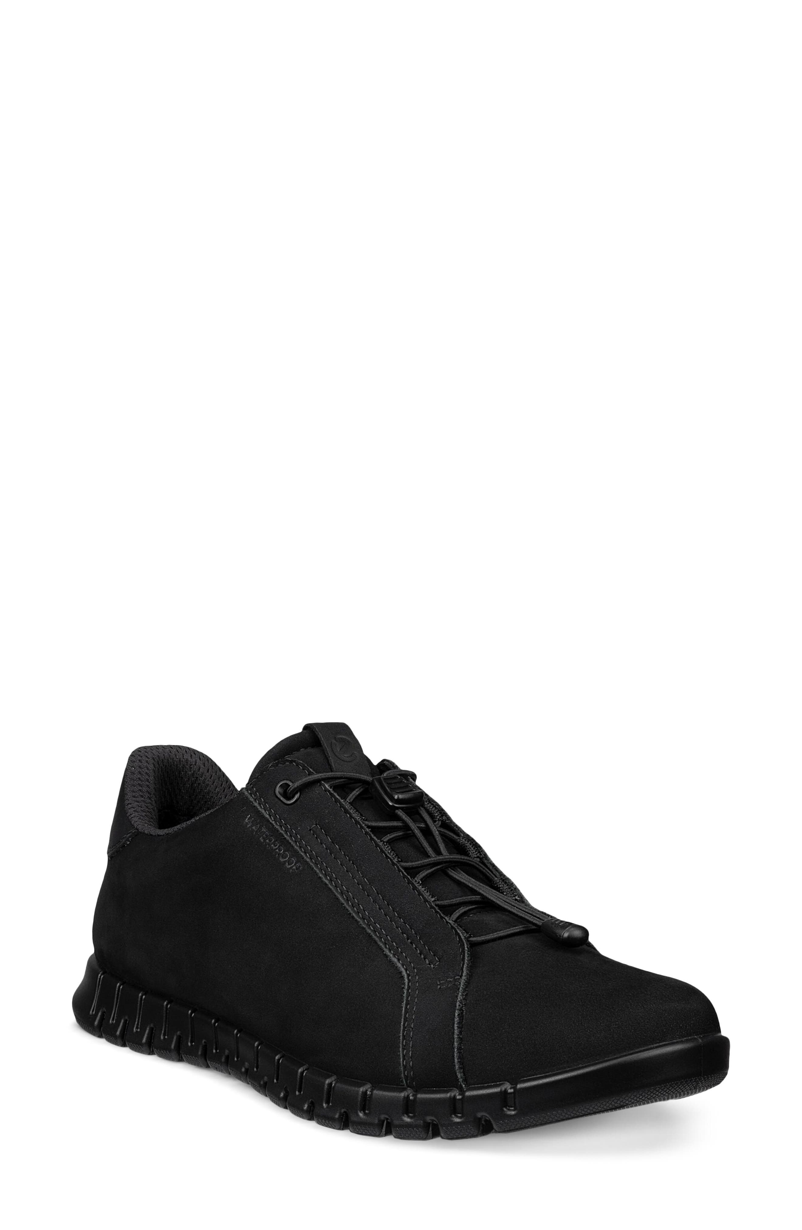 BLACK/ BLACK