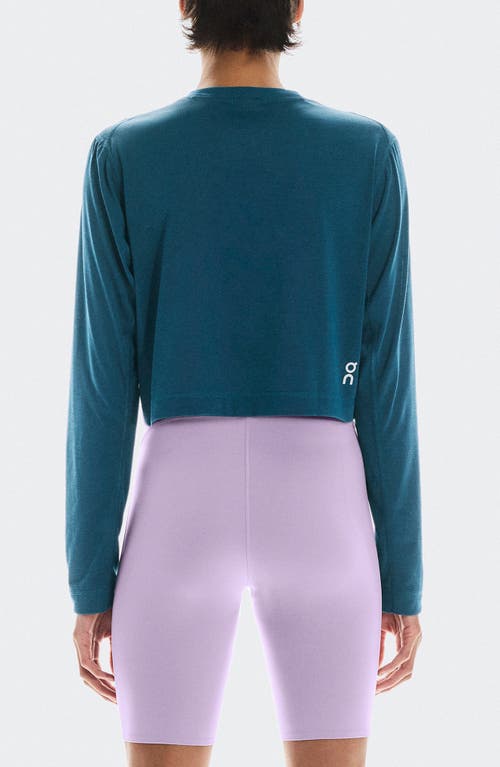 On Lg Sleeve Crop Training Top In Blue