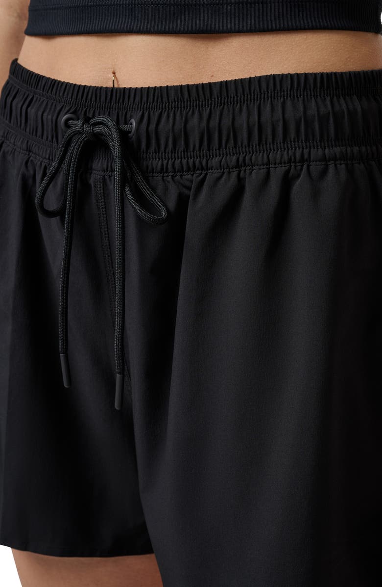 TravisMathew Breezeblend Challenger Shorts, Alternate, color, Black