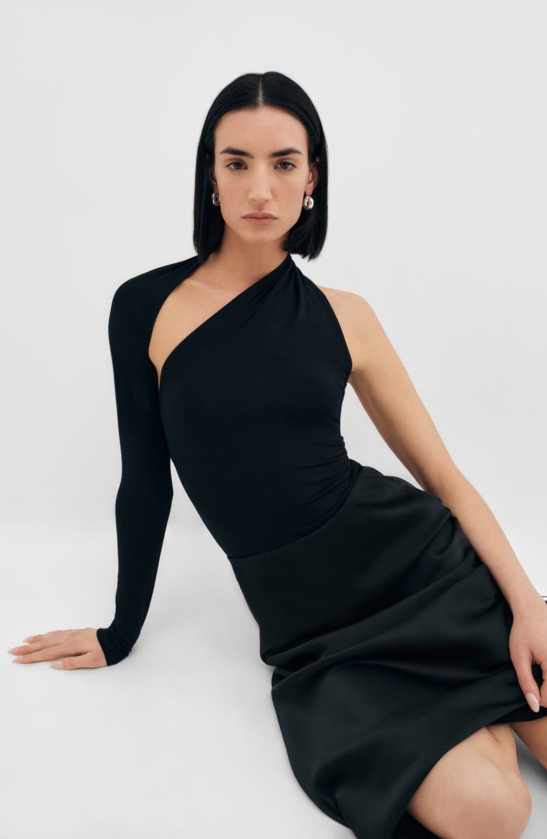 Two Lines by Marcella Milan One-Shoulder Jersey Top, Alternate, color, Black