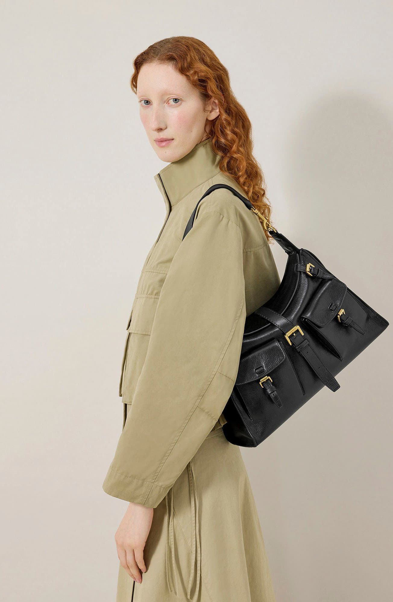 Small Roxanne Leather Shoulder Bag, Alternate, color, BLACK